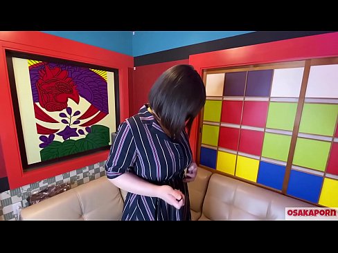 ❤️ Japanesch Cutie mat groussen Titten masturbéiert mat Sexspillsaachen an huet en Orgasmus. Si schwätzt an engem Interview iwwer hir fucking Erfahrung. Riesen Titten an haare Muschi krauchen haart. Osakaporn Fucking Video op lb.pornjimbo.ru ﹏