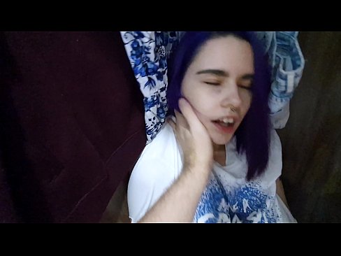 ❤️ Fannt meng Schwëster am Kleederschaf an huet hatt gehollef Fucking Video op lb.pornjimbo.ru ﹏